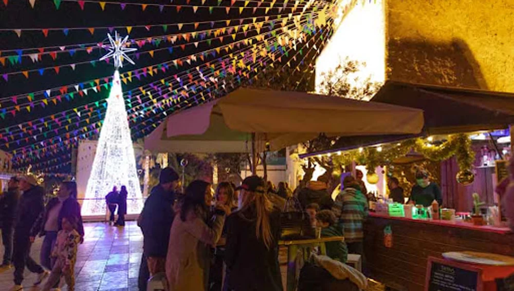El Mercat Nadalenc continua abierto hasta el 11 de enero El Mercat Nadalenc continua abierto hasta el 11 de enero