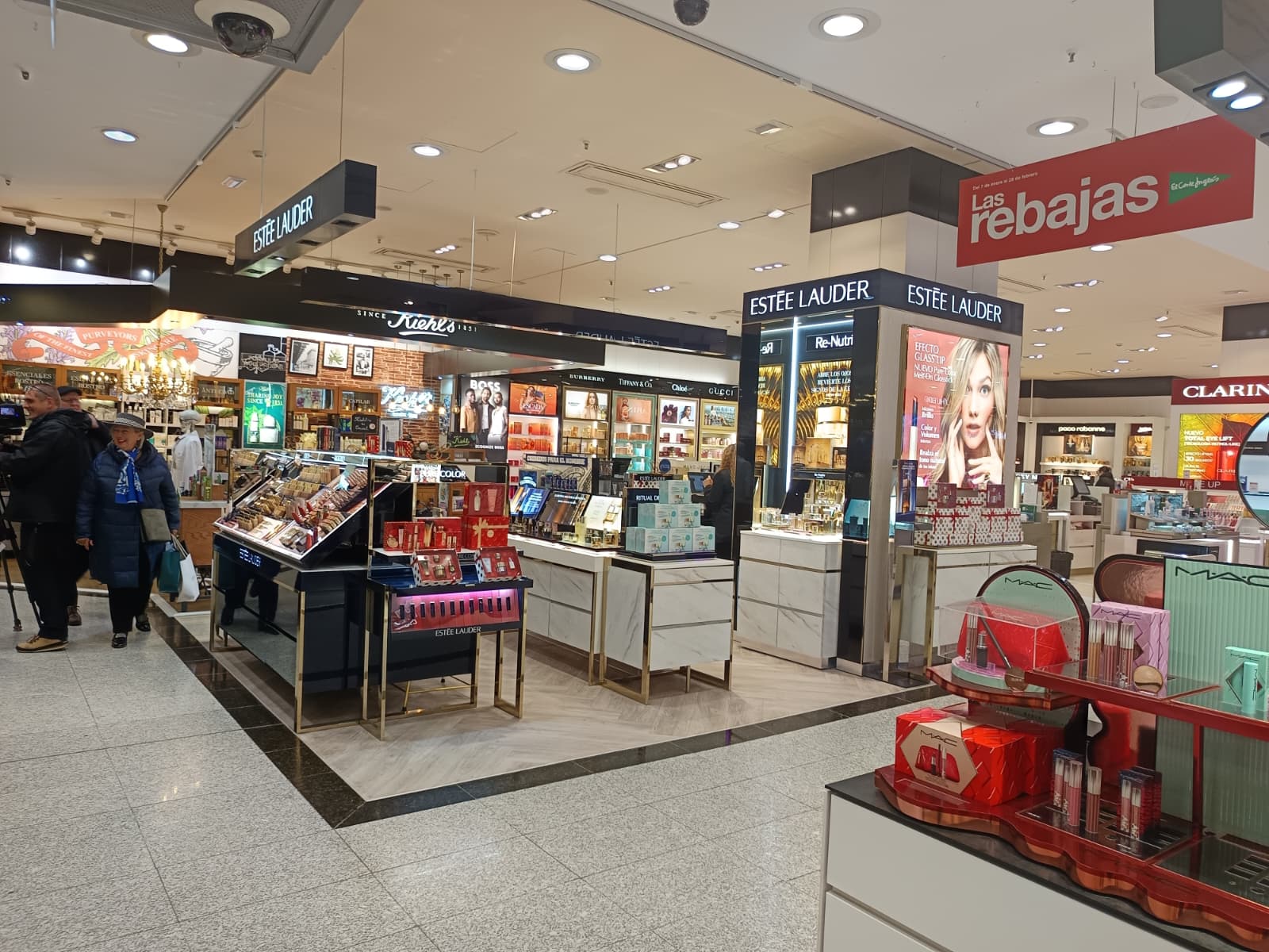 Comienzan las rebajas en los establecimientos navarros Comienzan las rebajas en los establecimientos navarros