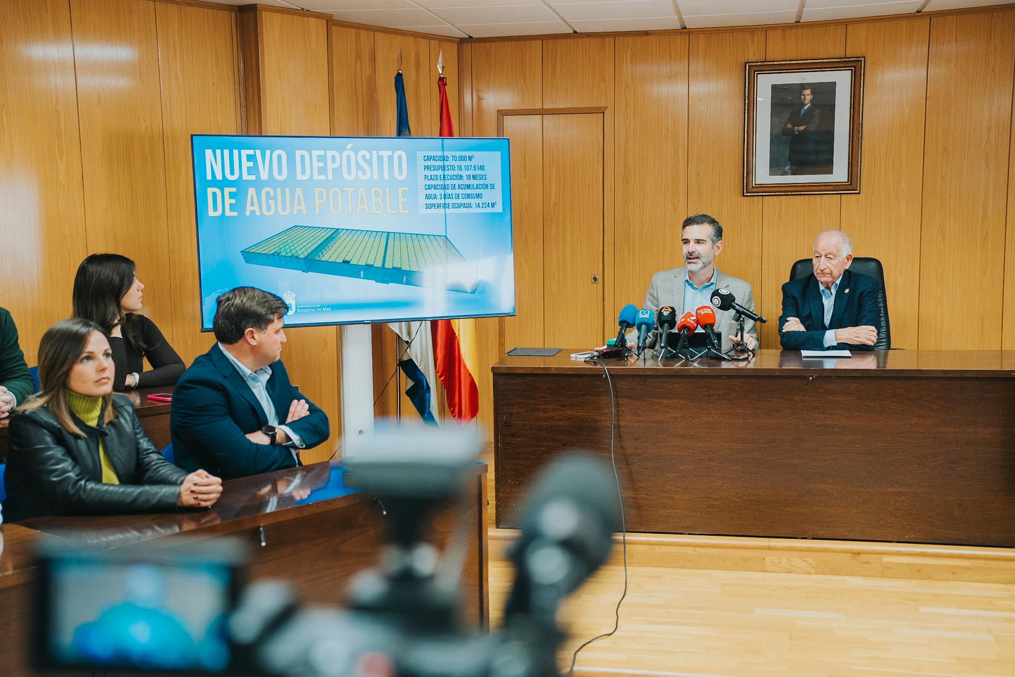 Roquetas contará con el depósito de agua potable desalada más grande de Almería Roquetas contará con el depósito de agua potable desalada más grande de Almería