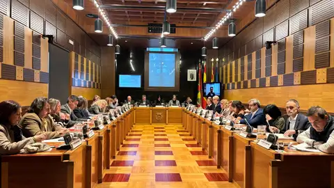 El pleno del Ayuntamiento de Huesca aprueba inicialmente el presupuesto municipal para 2026 El pleno del Ayuntamiento de Huesca aprueba inicialmente el presupuesto municipal para 2026