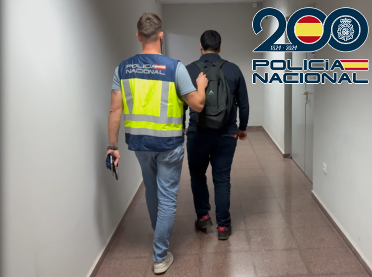 La empleada de una farmacia y su pareja suplantan a un enfermo para obtener un medicamento La empleada de una farmacia y su pareja suplantan a un enfermo para obtener un medicamento