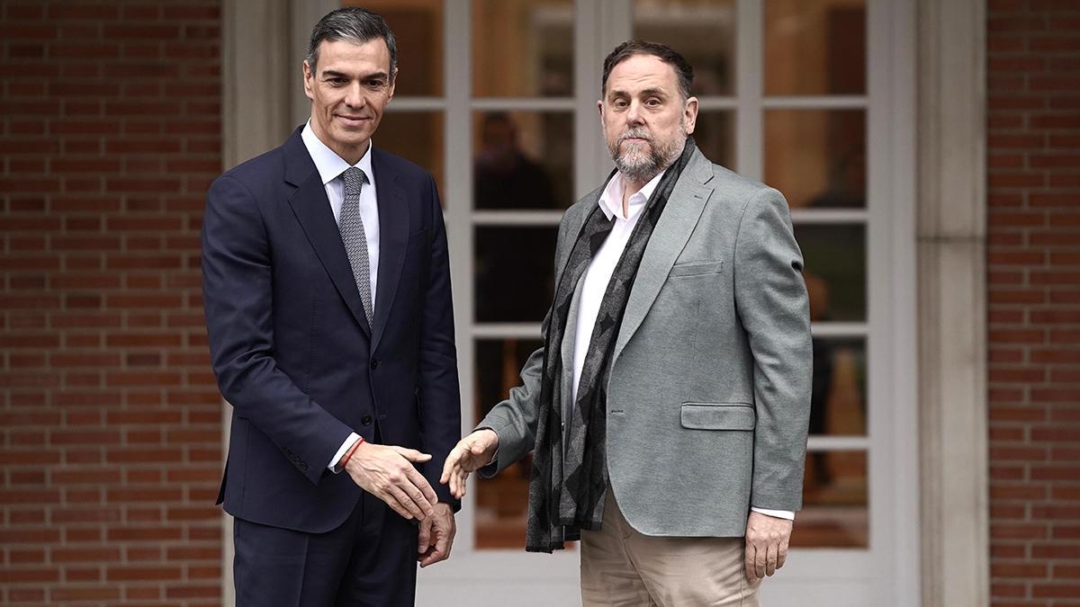 El presidente Sánchez y Oriol Junqueras (ERC) se han reunido en La Moncloa El presidente Sánchez y Oriol Junqueras (ERC) se han reunido en La Moncloa