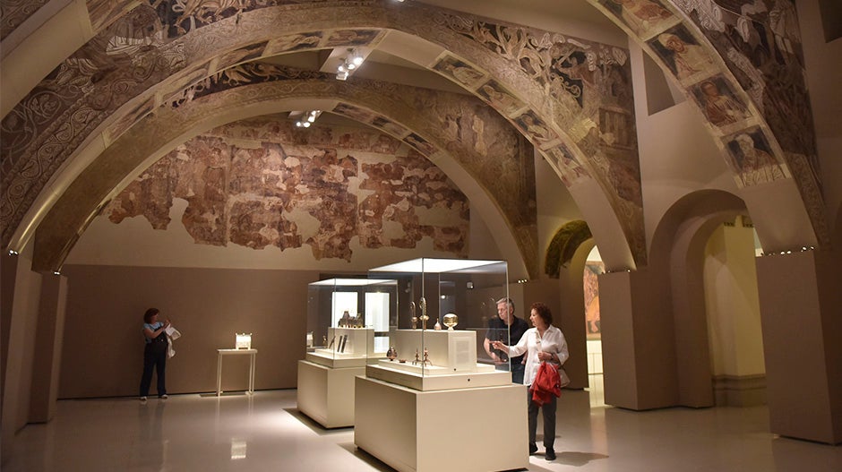 Bienes de Sijena en el Museo Nacional de Cataluña Bienes de Sijena en el Museo Nacional de Cataluña