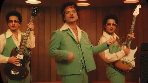 Bruno Mars en el videoclip de 'I Just Might' Bruno Mars en el videoclip de 'I Just Might'