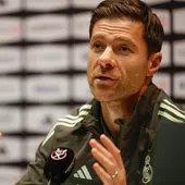 Xabi Alonso durante una rueda de prensa en Yeda, Arabia Saudí. Xabi Alonso durante una rueda de prensa en Yeda, Arabia Saudí.
