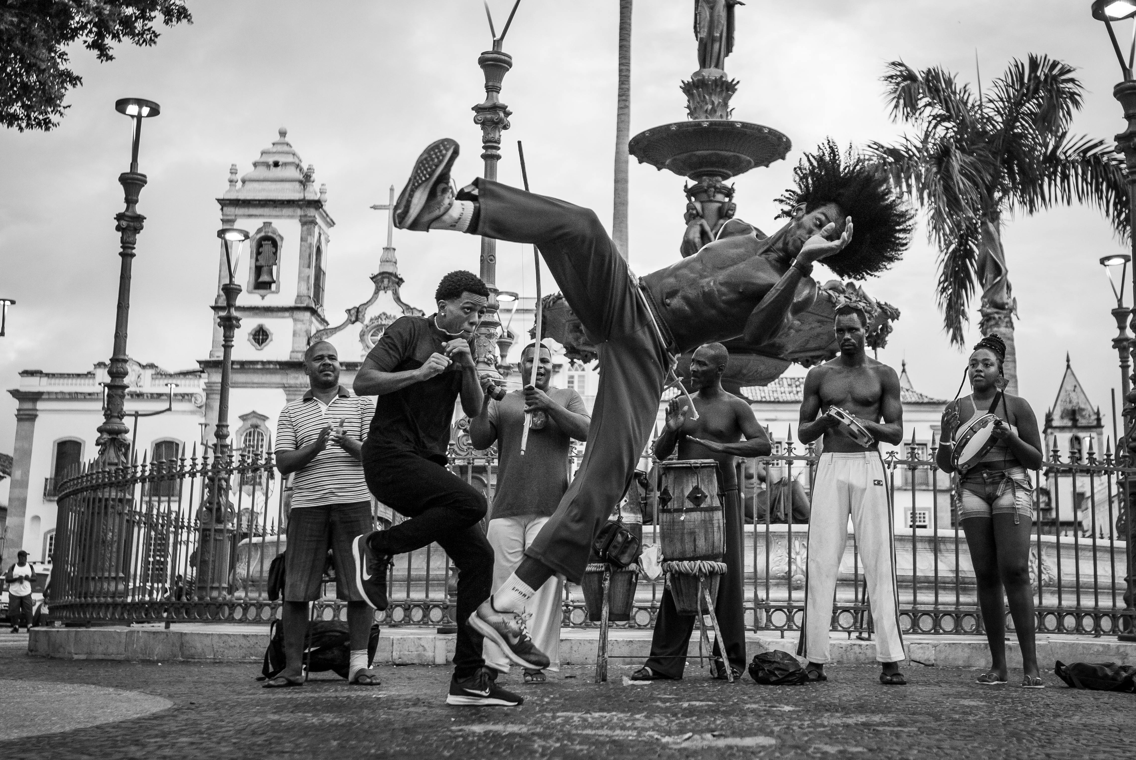 Viajar a El Salvador: surf, naturaleza y encanto colonial episode artwork