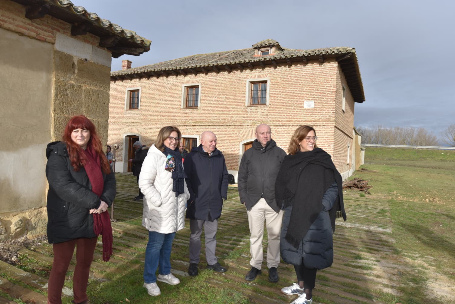 Concluyen las obras de adecuación del albergue-cafetería del conjunto histórico de ‘Sahagún el Viejo’ y la nueva pasarela en Paredes de Nava Concluyen las obras de adecuación del albergue-cafetería del conjunto histórico de ‘Sahagún el Viejo’ y la nueva pasarela en Paredes de Nava