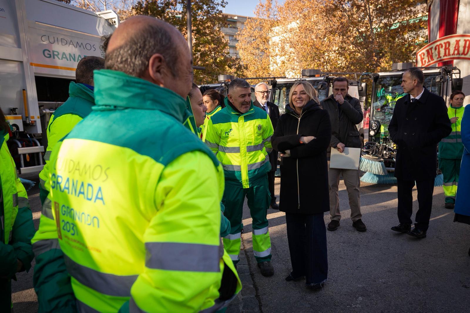 Granada incorpora 17 vehículos eléctricos a su flota de limpieza urbana Granada incorpora 17 vehículos eléctricos a su flota de limpieza urbana