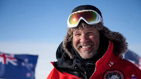 Larramendi, explorador ártico: "Groenlandia no era antiamericana, pero Trump se ha precipitado por querer aprovechar el deshielo" Larramendi, explorador ártico: "Groenlandia no era antiamericana, pero Trump se ha precipitado por querer aprovechar el deshielo"