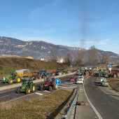 Els pagesos aixequen el tall al Port de Tarragona però mantenen altres mobilitzacions