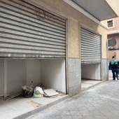 Obras en Elche de transformación en vivienda de un viejo local comercial. Obras en Elche de transformación en vivienda de un viejo local comercial.