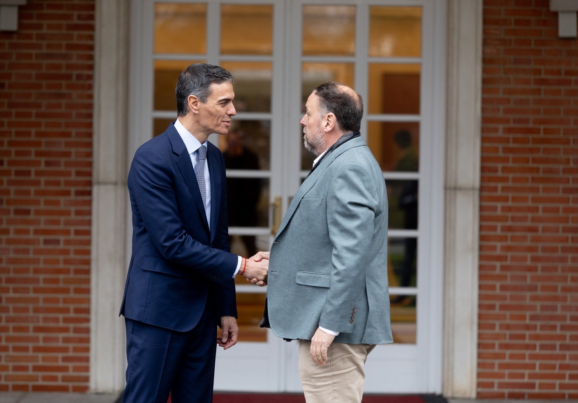 Sánchez se reunió en secreto con Junqueras para negociar la financiación autonómica Sánchez se reunió en secreto con Junqueras para negociar la financiación autonómica