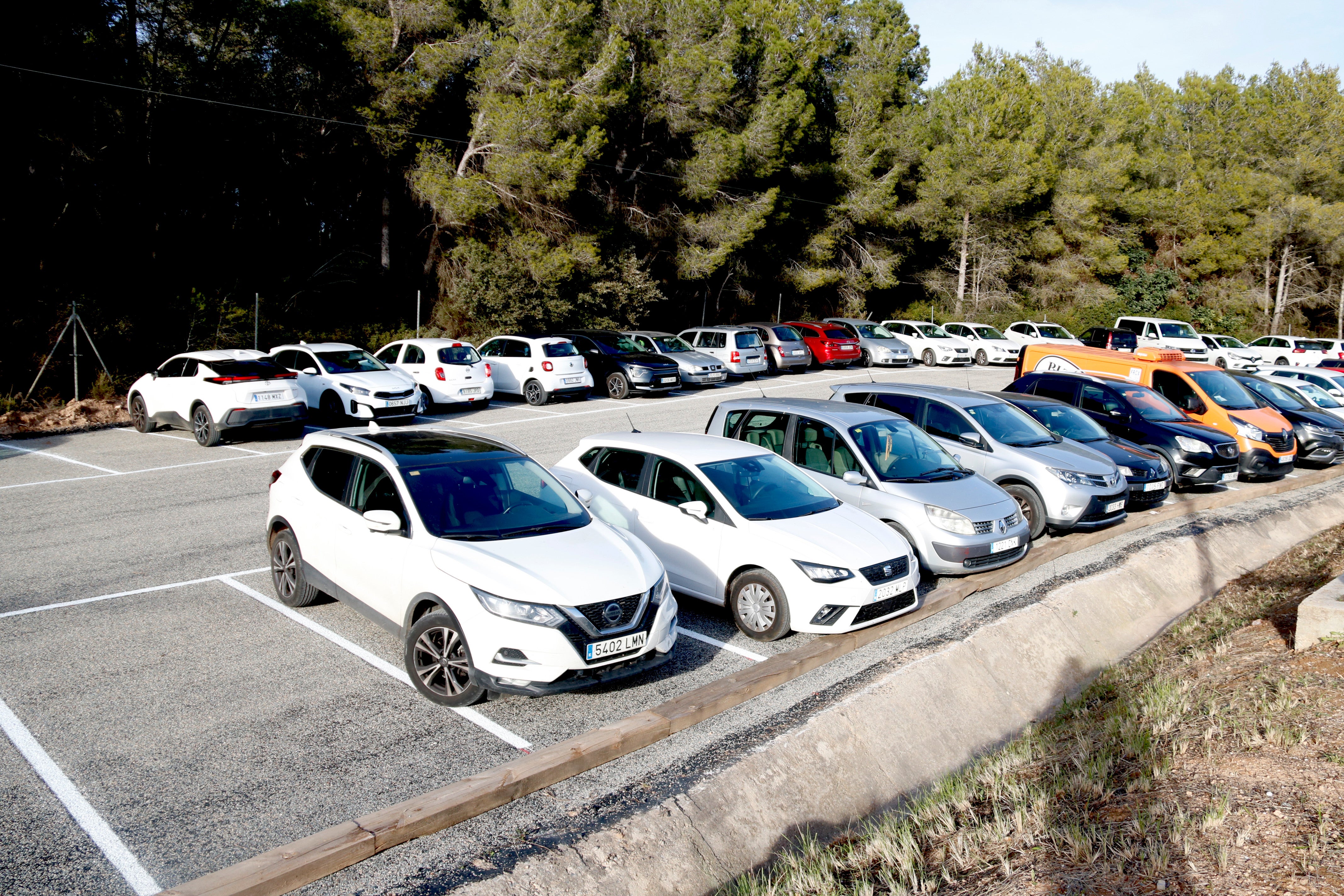 Entra en funcionament el nou aparcament gratuït de l'estació del Camp de Tarragona Entra en funcionament el nou aparcament gratuït de l'estació del Camp de Tarragona