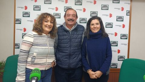 Elena Yarios (apafes), &Aacute;ngel P&eacute;rez (asesor plataforma) y Mamen Morales (Acrear)