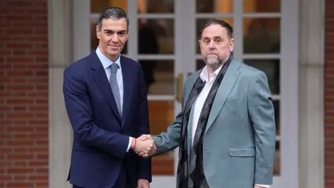 Imagen de archivo (08/01/2026) del presidente del Gobierno, Pedro Sánchez (i), con el líder de ERC, Oriol Junqueras Imagen de archivo (08/01/2026) del presidente del Gobierno, Pedro Sánchez (i), con el líder de ERC, Oriol Junqueras