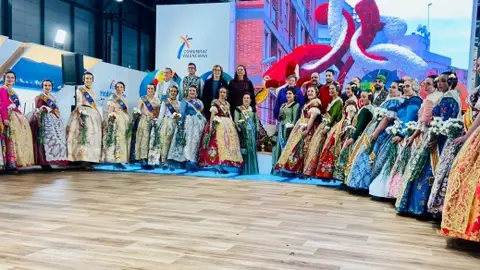 Presencia de las falleras y damas de Burriana en FITUR 2025. Presencia de las falleras y damas de Burriana en FITUR 2025.