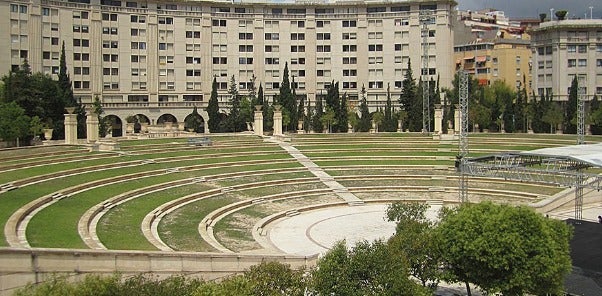 Benidorm no se plantea, por el momento, retirar el nombre de Julio Iglesias del auditorio municipal Benidorm no se plantea, por el momento, retirar el nombre de Julio Iglesias del auditorio municipal