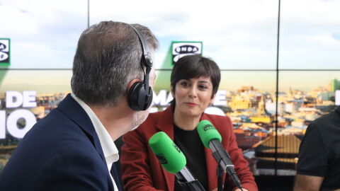 Carlos Alsina entrevista a Isabel Rodríguez/ Samuel Portillo Carlos Alsina entrevista a Isabel Rodríguez/ Samuel Portillo