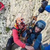 Rescate de dos escaladores en el Puig Campana
