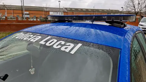 Detenida una pareja por agredirse mutuamente en la habitación de un hotel .