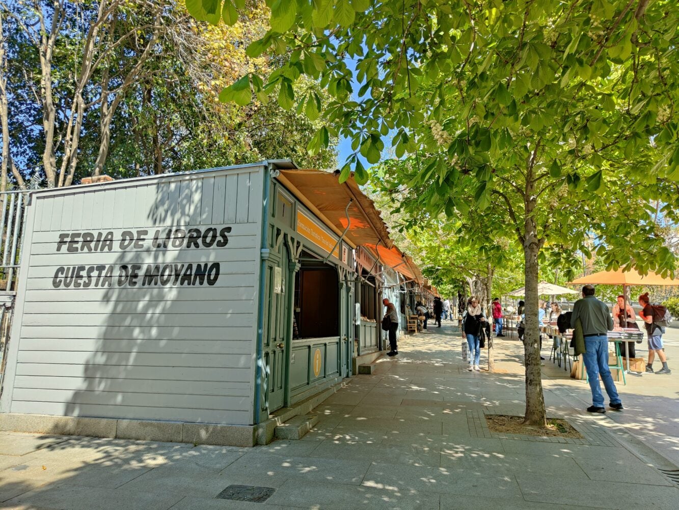 La Comunidad de Madrid declara BiC la Feria de Libros de la Cuesta de Moyano La Comunidad de Madrid declara BiC la Feria de Libros de la Cuesta de Moyano