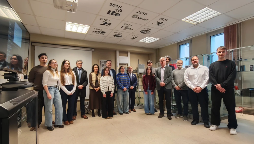 Estreno de la red 5G del campus de UniOvi en Gijón Estreno de la red 5G del campus de UniOvi en Gijón