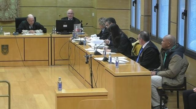 Acusado de homicidio en Bolaños: "No le pegué, no le he matado, solo me defendí" Acusado de homicidio en Bolaños: "No le pegué, no le he matado, solo me defendí"