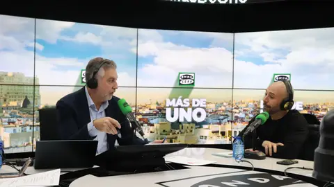 Andreu Casanova junto a Carlos Alsina Andreu Casanova junto a Carlos Alsina