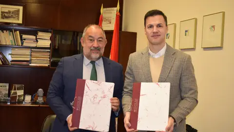 La UCLM y la Fundación Albacete Balompié se unen a favor del emprendimiento rural La UCLM y la Fundación Albacete Balompié se unen a favor del emprendimiento rural