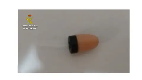 "Kit de espía" detectado por la Guardia Civil "Kit de espía" detectado por la Guardia Civil