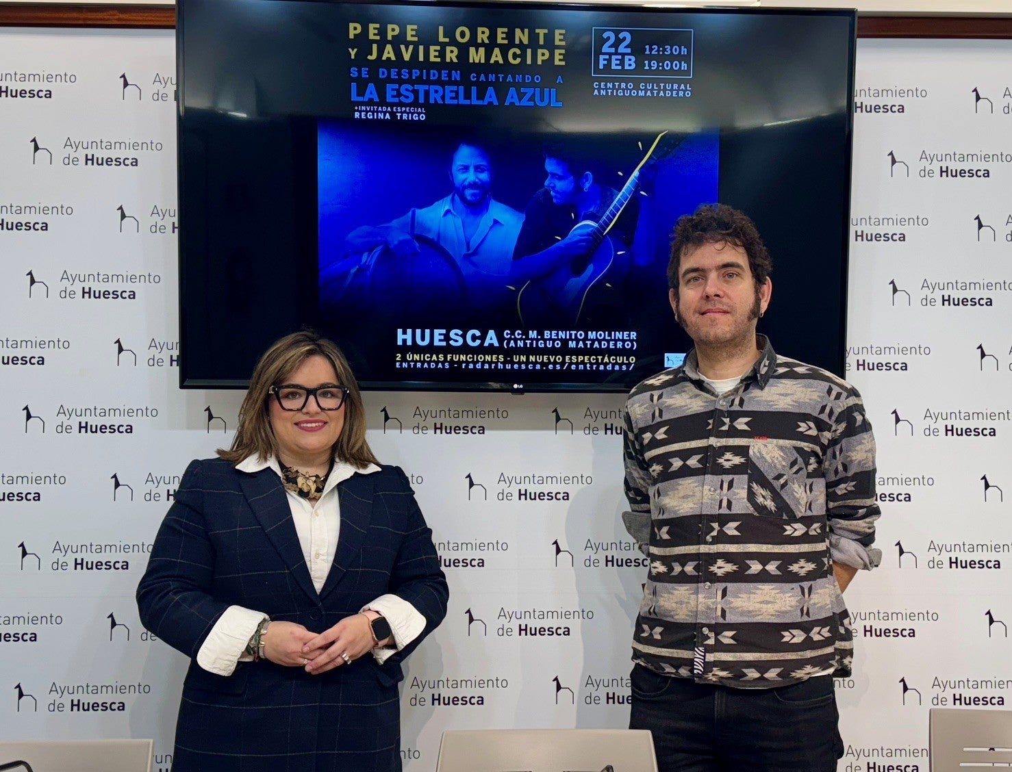 Javier Macipe y Pepe Lorente se despiden en Huesca cantando a 'La Estrella azul' Javier Macipe y Pepe Lorente se despiden en Huesca cantando a 'La Estrella azul'