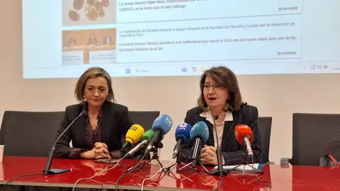 La directora de Comunicación de la UA, María Martín, y la rectora, Amparo Navarro La directora de Comunicación de la UA, María Martín, y la rectora, Amparo Navarro