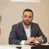 Darío Moreno atiende a los medios en el desayuno informativo Darío Moreno atiende a los medios en el desayuno informativo