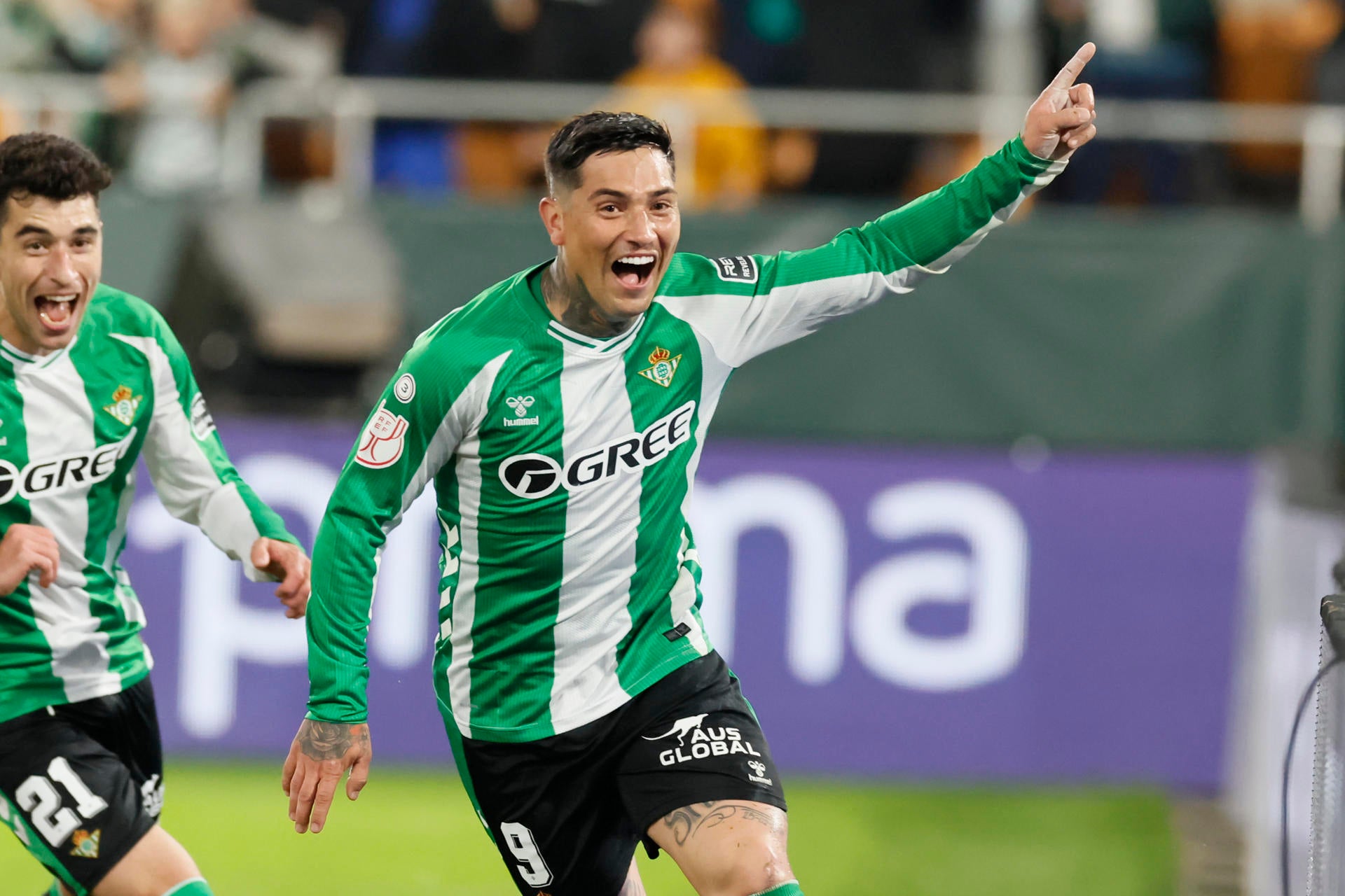 El Chimy se viste de héroe y mete al Betis en cuartos de final El Chimy se viste de héroe y mete al Betis en cuartos de final