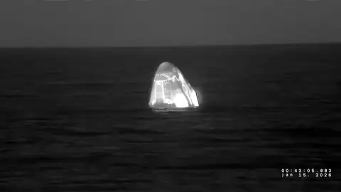 El espectacular vídeo del amerizaje de la misión Crew-11 de la NASA El espectacular vídeo del amerizaje de la misión Crew-11 de la NASA