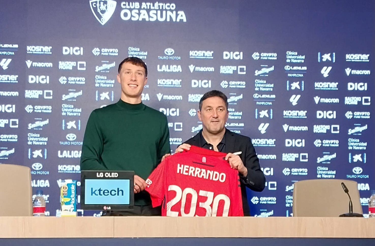 La plantilla de Osasuna se renovará en "una transición tranquila" La plantilla de Osasuna se renovará en "una transición tranquila"