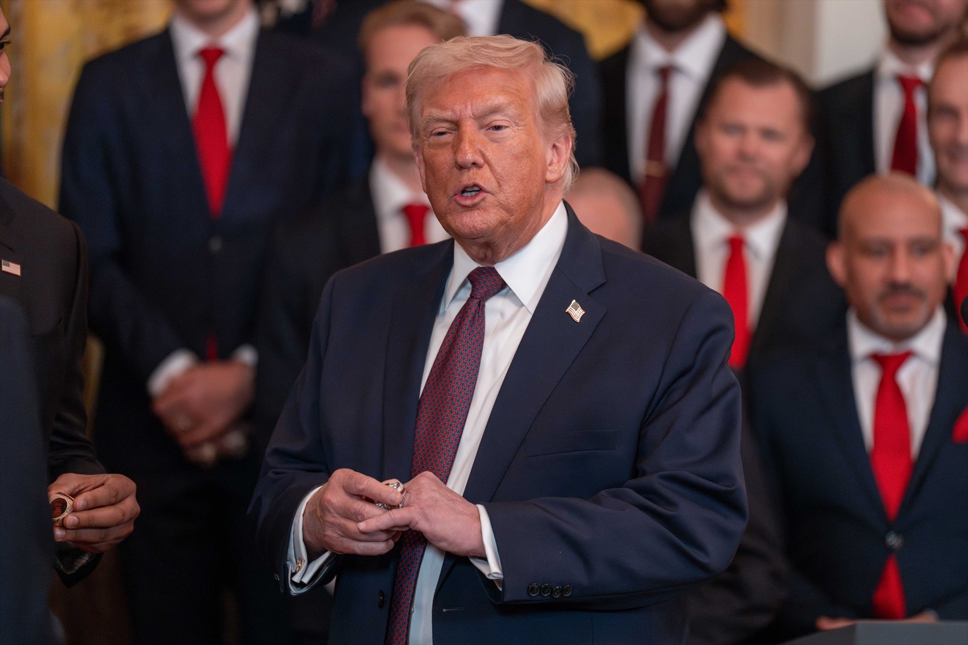 La amenaza de Trump a los países que rechacen su plan en Groenlandia: "Puede que imponga un arancel" La amenaza de Trump a los países que rechacen su plan en Groenlandia: "Puede que imponga un arancel"