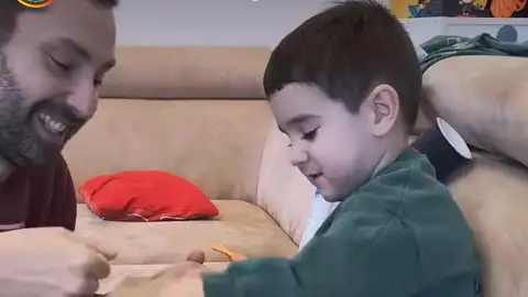 Mael, el niño gijonés tetramputado de 3 años, ha protagonizado el Más de Uno Gijón de esta semana Mael, el niño gijonés tetramputado de 3 años, ha protagonizado el Más de Uno Gijón de esta semana