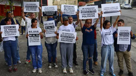 Imagen: Javier Campos Familiares de presos políticos venezolanos denuncian que muchos no pueden ser liberados por estar extremadamente delgados y deteriorados