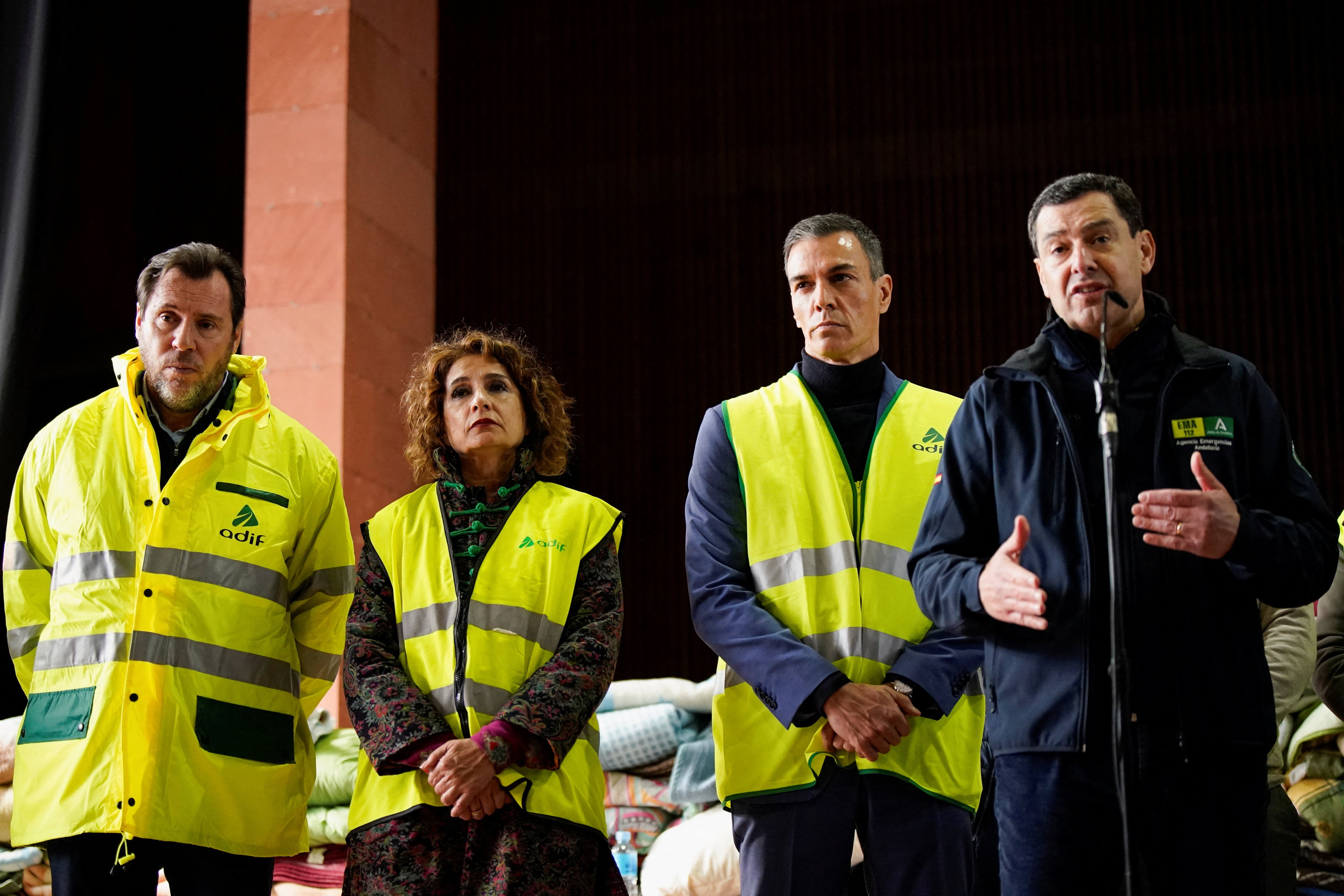 Sánchez promete "dar con la verdad" del accidente en Adamuz y anuncia tres días de luto oficial Sánchez promete "dar con la verdad" del accidente en Adamuz y anuncia tres días de luto oficial