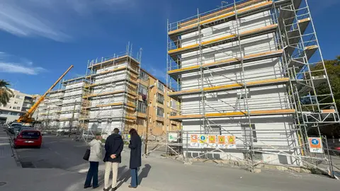 Obras de rehabilitación en bloques de viviendas del barrio Porfirio Pascual de Elche. Obras de rehabilitación en bloques de viviendas del barrio Porfirio Pascual de Elche.