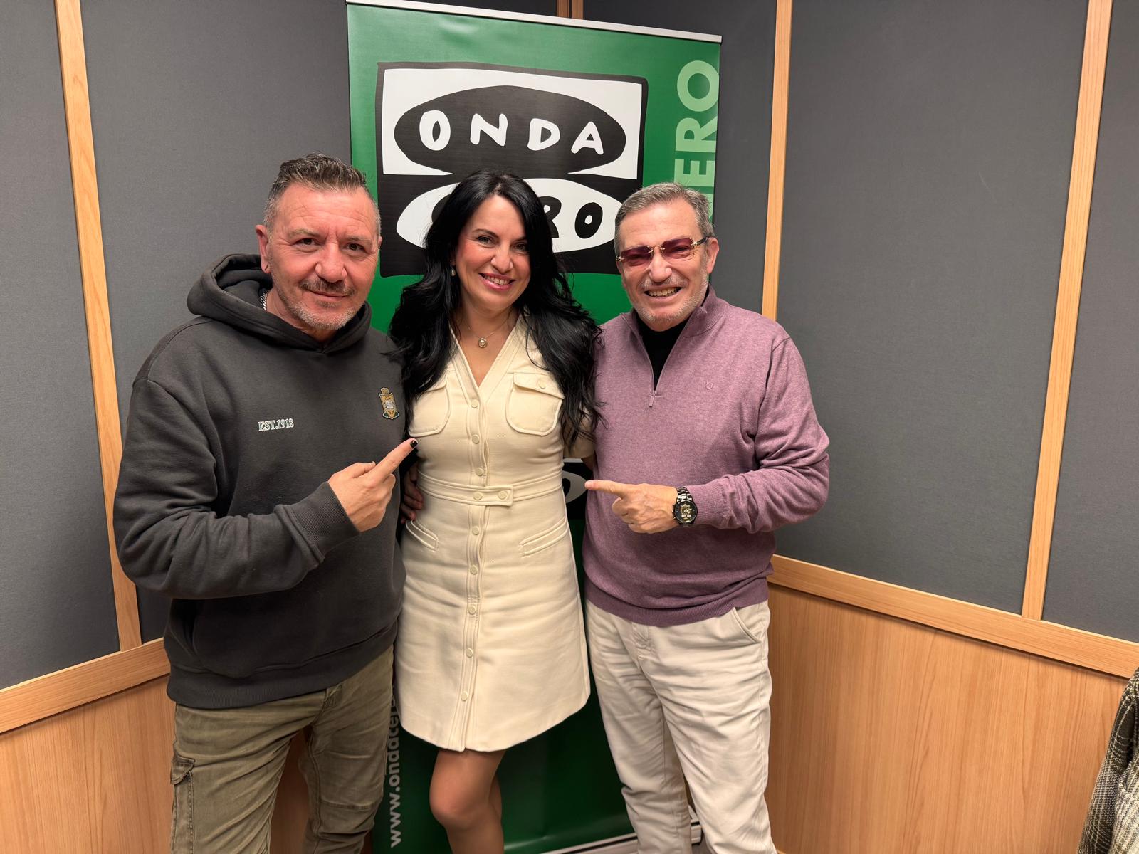 Pepe Llorca, entre risas y confidencias, en su paso por Más de uno Alicante junto a Miguel Noguera Pepe Llorca, entre risas y confidencias, en su paso por Más de uno Alicante junto a Miguel Noguera