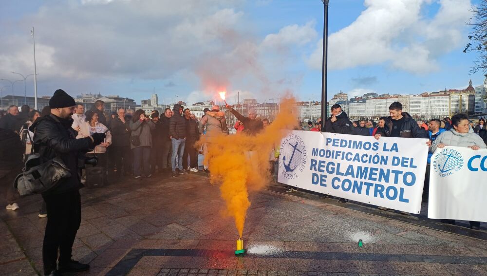 Protesta en O Parrote de los pescadores contra la Unión Europea