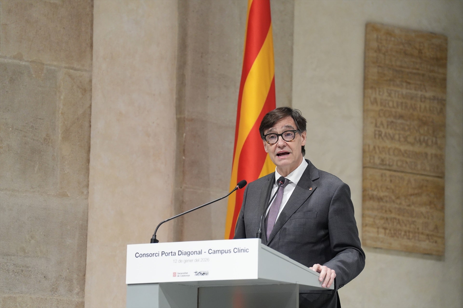 Los médicos confirman que Illa sufre una osteomielitis púbica y que su evolución es "favorable" Los médicos confirman que Illa sufre una osteomielitis púbica y que su evolución es "favorable"