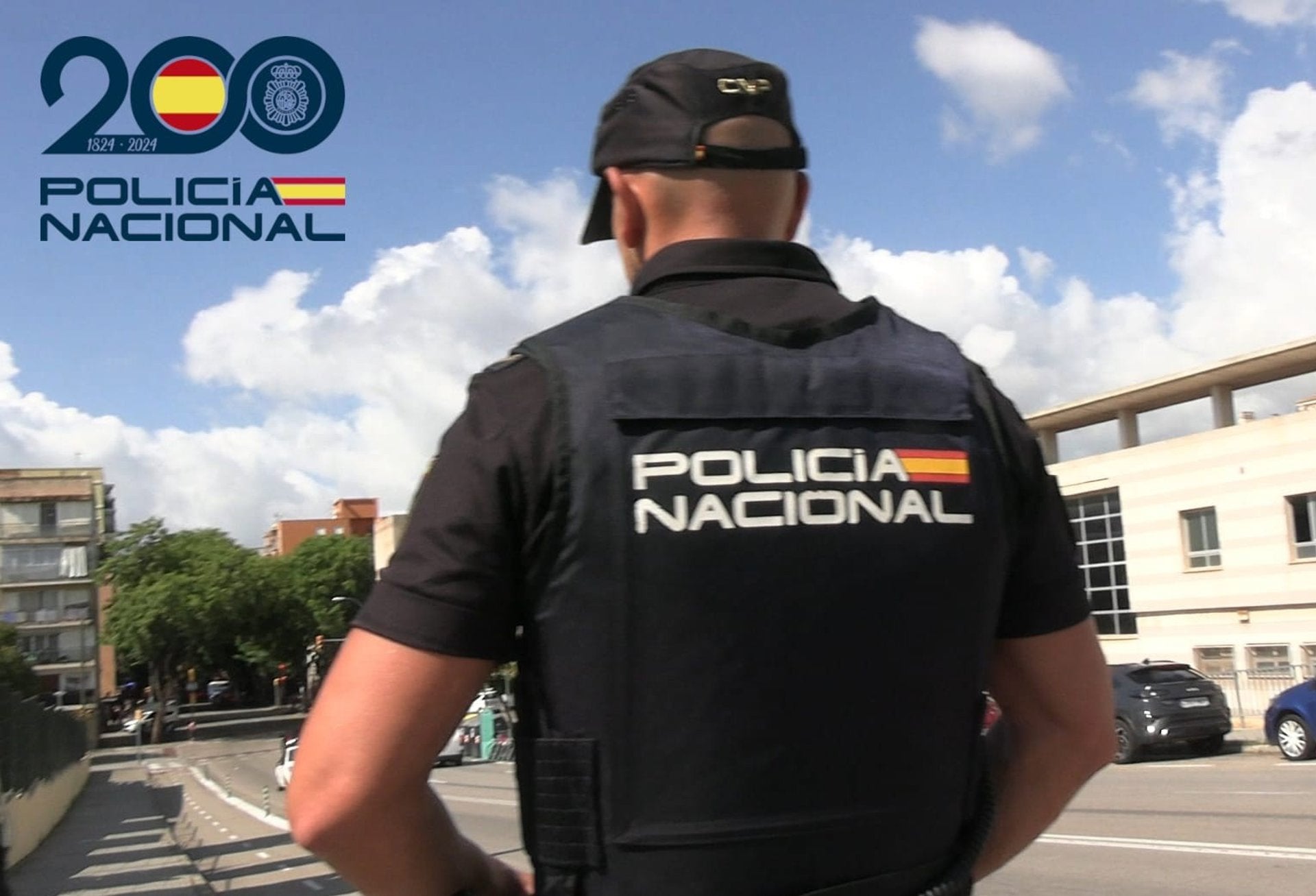 Detenido un joven de 26 años cuando intentaba robar en una peluquería de Badajoz Detenido un joven de 26 años cuando intentaba robar en una peluquería de Badajoz