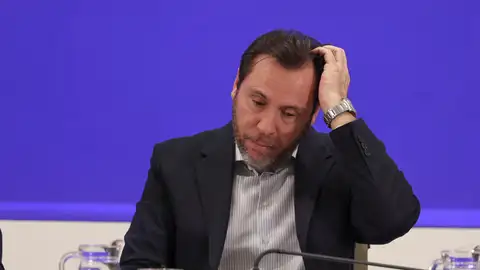 Óscar Puente en rueda de prensa Óscar Puente en rueda de prensa