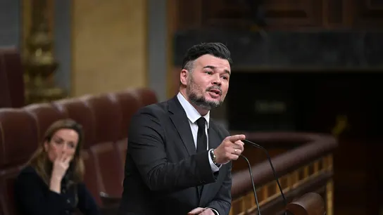 El portavoz de ERC Gabriel Rufián interviene en la sesión plenaria El portavoz de ERC Gabriel Rufián interviene en la sesión plenaria