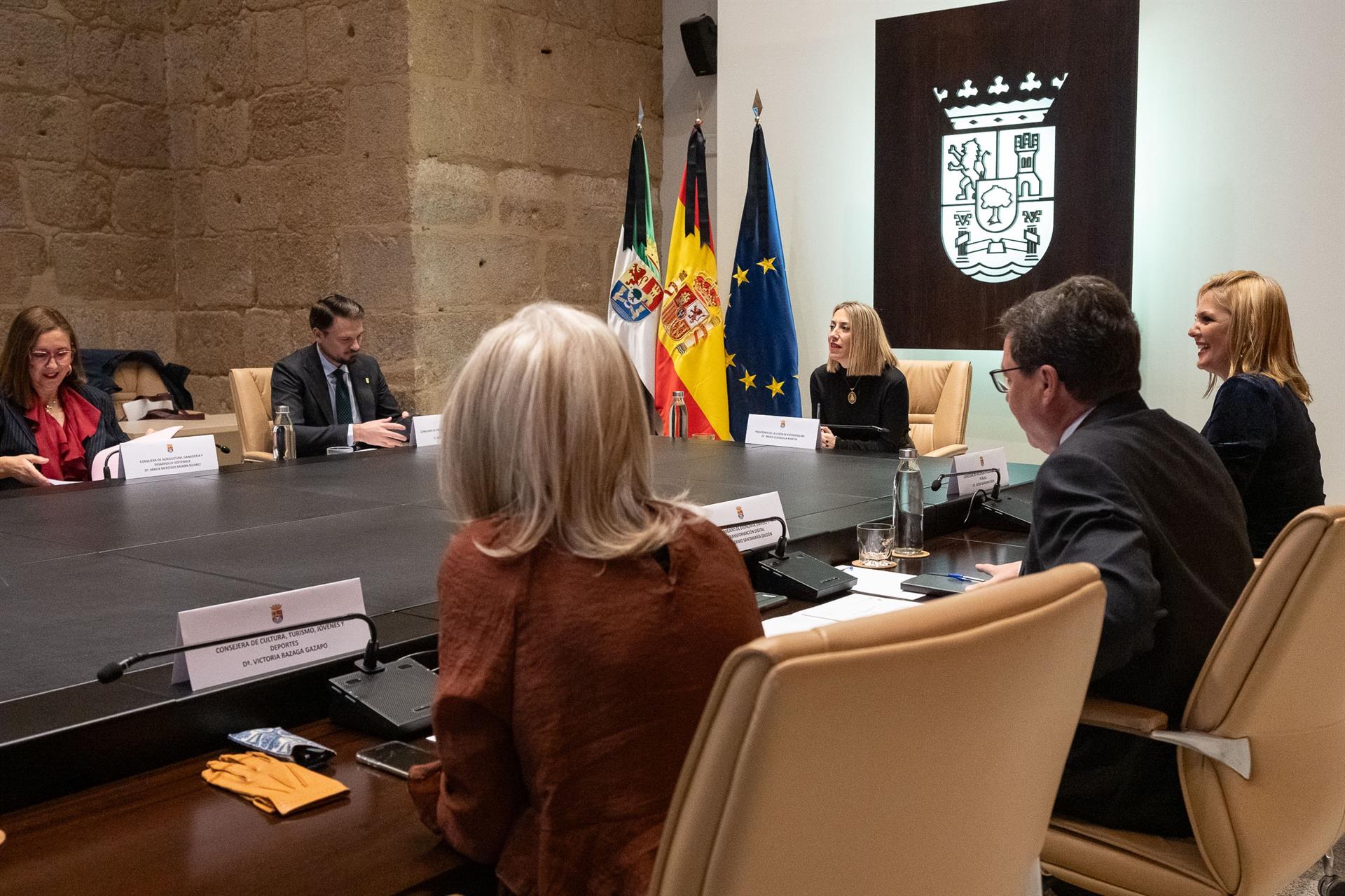 La Junta de Extremadura aprueba las ayudas de la PAC para 2026-2027, dotadas con 568 millones de euros La Junta de Extremadura aprueba las ayudas de la PAC para 2026-2027, dotadas con 568 millones de euros