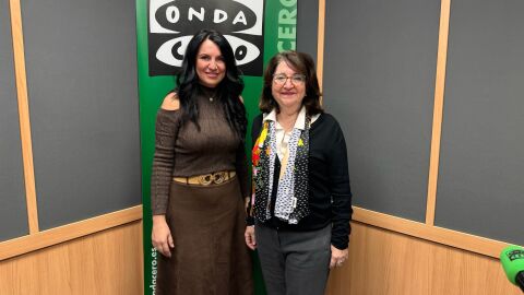 Amparo Navarro con Luz Sigüenza Amparo Navarro con Luz Sigüenza