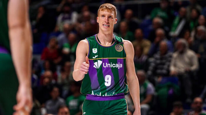 Victoria de Unicaja no sin complicaciones en la BCL Victoria de Unicaja no sin complicaciones en la BCL